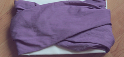 DIY: White cutch bag with purple bow